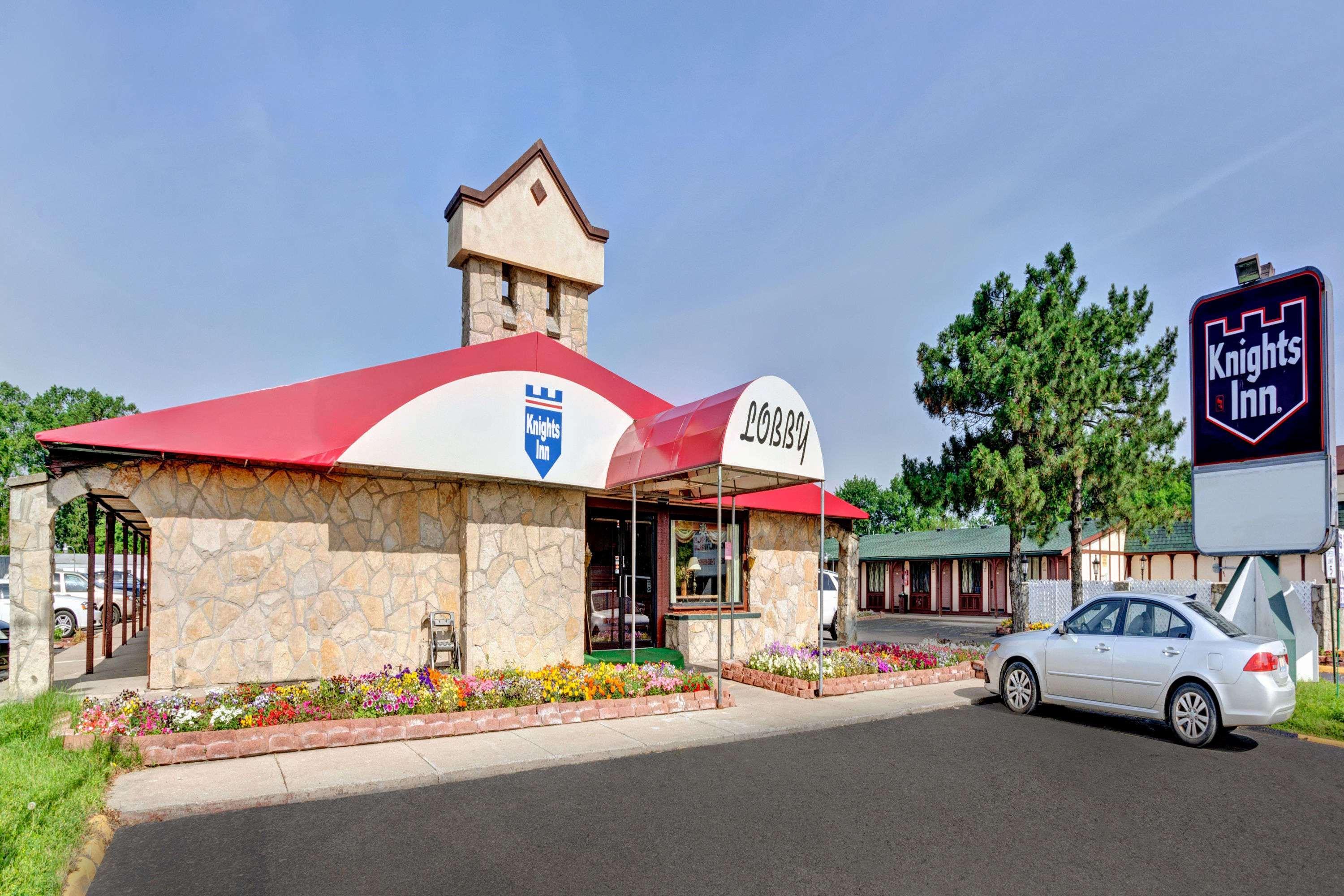 Knights Inn - Madison Heights Buitenkant foto