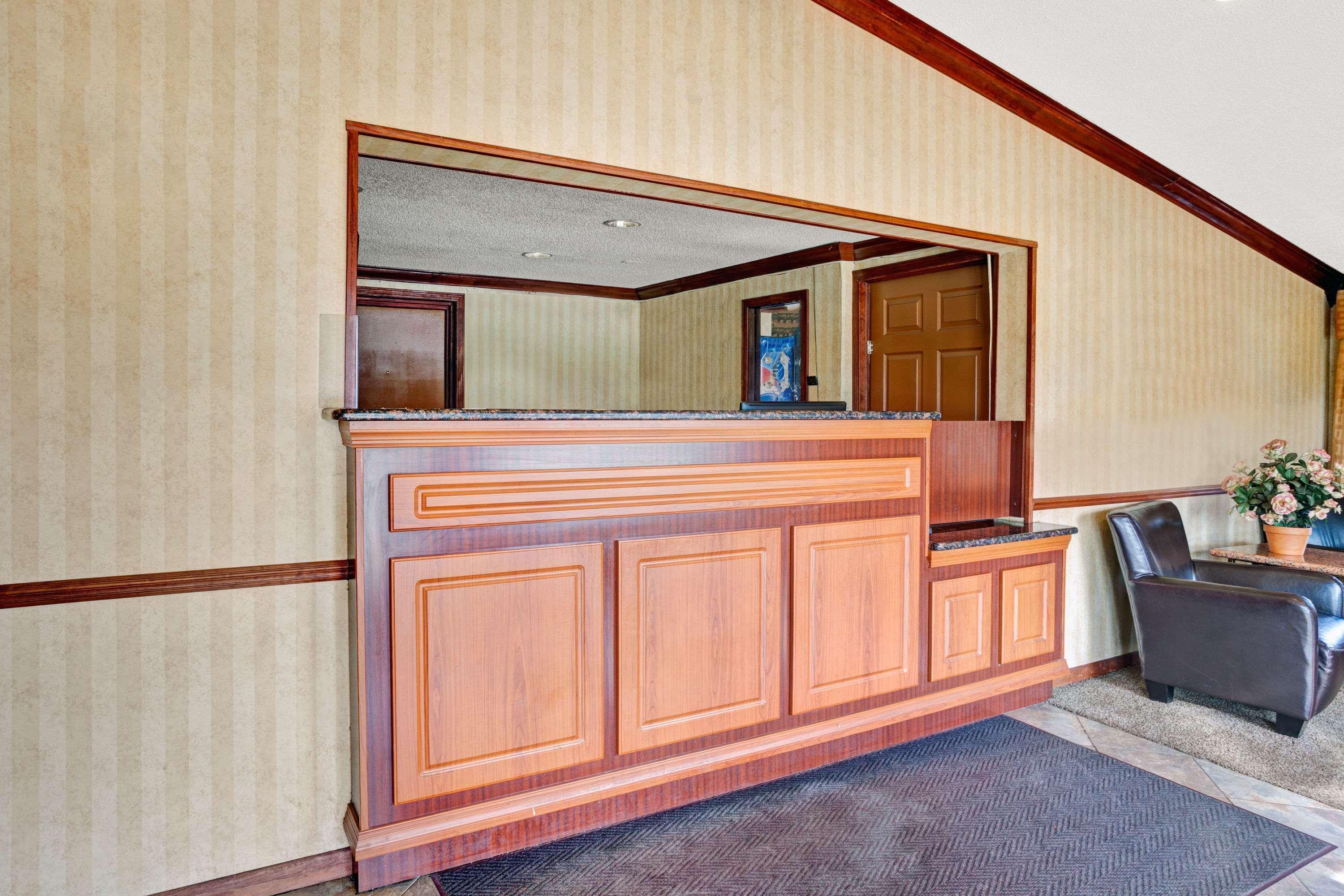 Knights Inn - Madison Heights Buitenkant foto